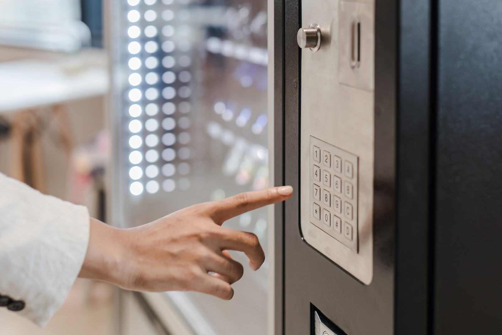 How to Choose the Right Vending Machine for Your Workplace